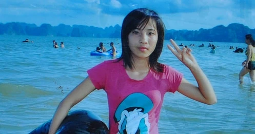 Vụ chân người trôi sông: Nữ sinh đã "đập đá" trước khi mất tích