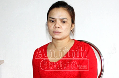 Bắt 3 nữ quái giấu heroin vào cạp quần rồi vượt biên