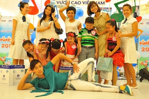 Đồ Rê Mí: Náo loạn bởi thí sinh và phụ huynh "độc"