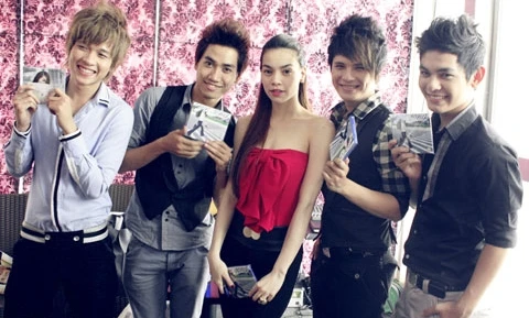 Hà Hồ và V.Music nói "I love you" nhân ngày Valentine