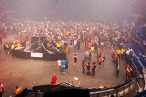 Halloween náo loạn với máy bay trực thăng và 100 thiếu niên say xỉn