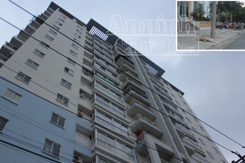 Nghịch dại trên lan can, một thanh niên ngã từ tầng 15 xuống đất