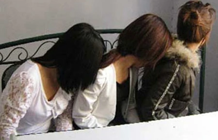 Phá đường dây bán trinh cho “đại gia”, giá 10 triệu/lần