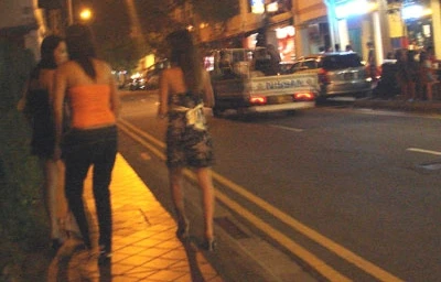 Thế giới đêm của “chân dài lạc bước”