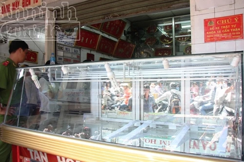 80 lượng vàng "bốc hơi" trong đêm