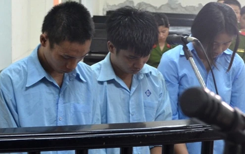 Vờ sẩy thai để tống tiền 200 triệu đồng