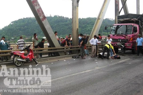 Đi mua bánh mỳ, một nam thanh niên chết thảm