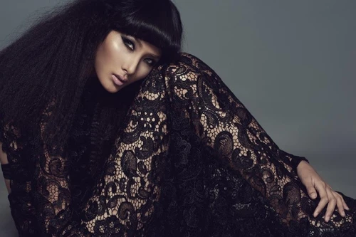 Ảnh mới của Lê Thúy, Hoàng Thùy khiến người hâm mộ "phát sốt"