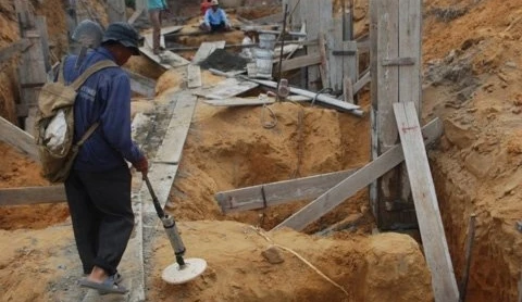 Ly kỳ chuyện đào trúng kho vàng giữa thành phố (1)