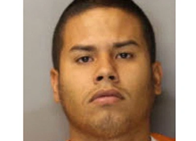 Cha nhẫn tâm làm bỏng đứa con 1 tháng tuổi