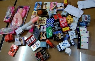 Thu giữ nhiều dụng cụ kích dục, DVD khiêu dâm