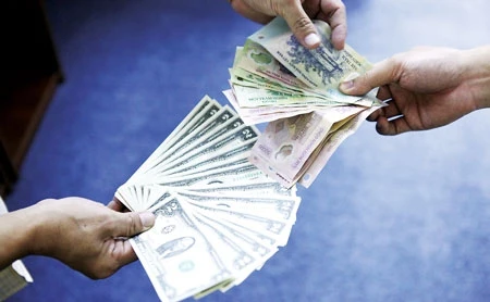 Cảnh giác với thủ đoạn đổi tiền để trộm cắp