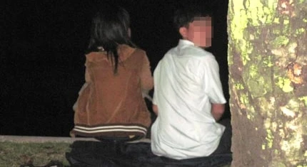 Lạ lùng “chợ tình osin" ở Sài thành