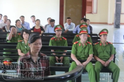 Tham ô tài sản, nguyên trưởng phòng ngân hàng lĩnh 15 năm tù