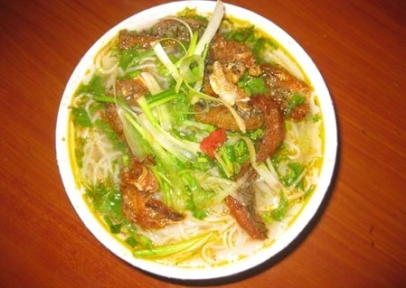 Bán bún "cá thối", lãi 60 triệu đồng/tháng