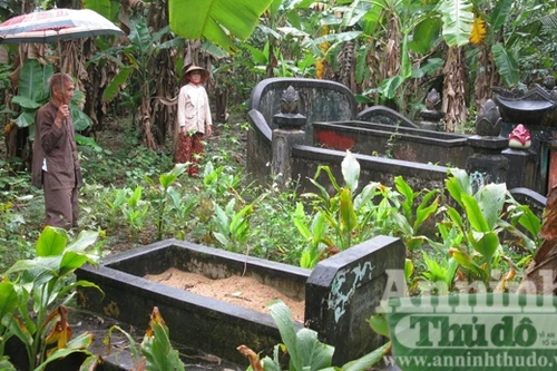 Xâu xé… đất hương hỏa của dân (!)