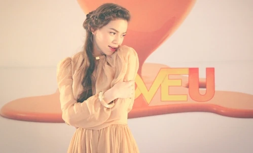 Hà Hồ làm sứ giả tình yêu trong MV Valentine mới