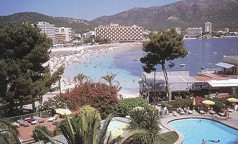 Bắt con gái 11 tuổi bán dâm cho người già với giá rẻ mạt