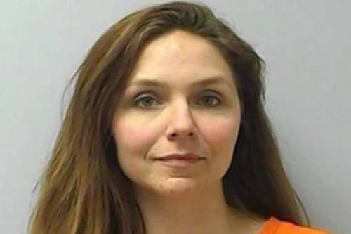 Thuê sát thủ giết chồng, trả công bằng tình "miễn phí"