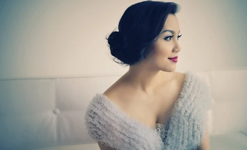 Từ vũ công nóng bỏng, Ngọc Anh "lột xác" thành "con chim nổi loạn"