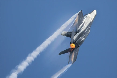 [ẢNH] Tiêm kích tàng hình F-35 rơi, đòn đau cho Mỹ sau khi chiếc F-22 đo đất