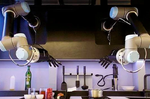 Chế tạo thành công cánh tay robot làm bếp