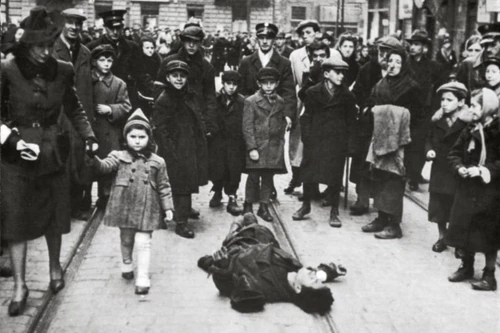 Ký ức về thảm họa Holocaust, cuộc tàn sát ghê rợn của Đức quốc xã