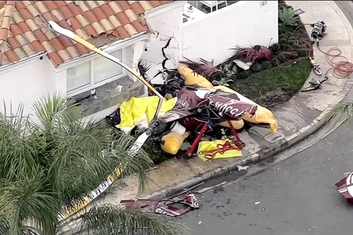 Mỹ: Trực thăng rơi vào nhà dân