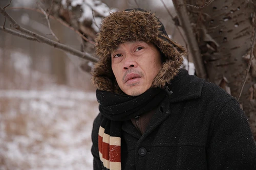 Hoài Linh cô đơn, mới lạ trong poster đầy cảm xúc của "Dạ cổ hoài lang"