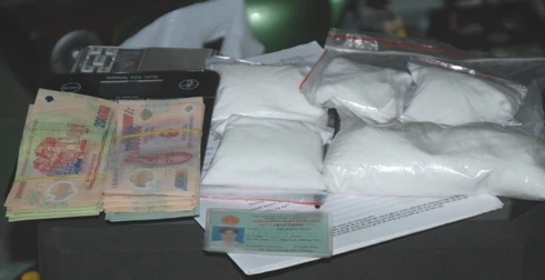 Bắt giữ 2 "đầu nậu", thu giữ lượng lớn ma túy tổng hợp