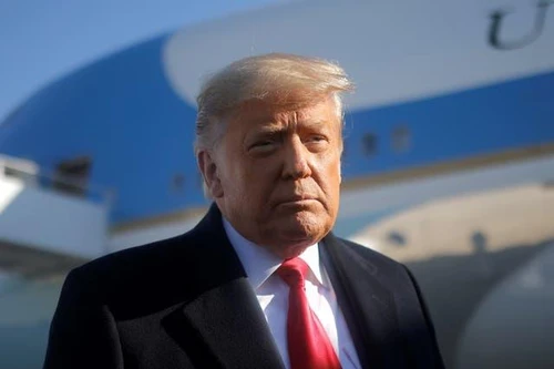 Tổng thống Donald Trump ký sắc lệnh hạn chế mua máy bay không người lái từ 4 nước