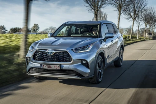 [ẢNH] Toyota Highlander 2021: Rộng rãi và thực dụng