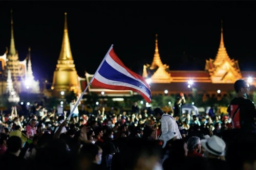 Biểu tình lớn đòi cải cách hiến pháp tiếp tục nổ ra ở Thái Lan