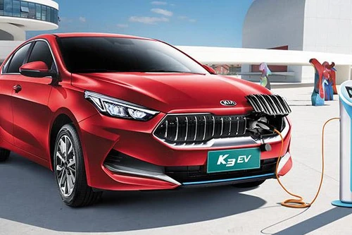 [ẢNH] Kia K3 bất ngờ có phiên bản chạy thuần điện