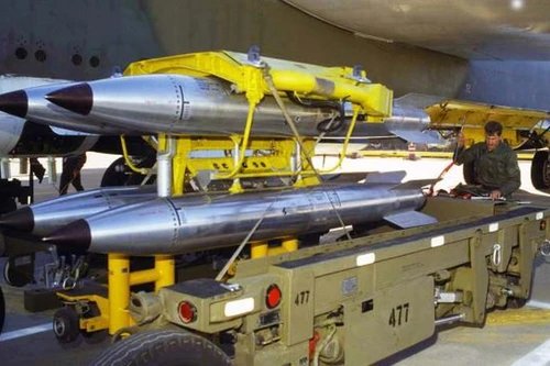 [ẢNH] Mỹ bí mật di chuyển vũ khí hạt nhân khỏi châu Âu?