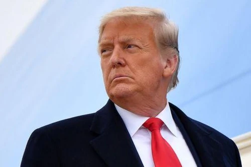 Facebook tuyên bố đình chỉ tài khoản của ông Donald Trump 2 năm