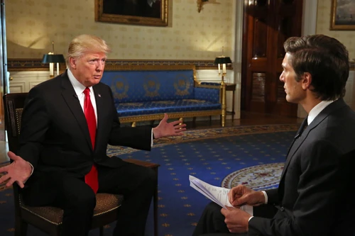 Ông Donald Trump bỏ ngỏ khả năng tái tranh cử, chỉ trích Tổng thống Joe Biden