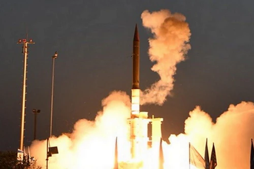 [ẢNH] Israel hợp tác cùng Mỹ phát triển tên lửa phòng không Arrow-4