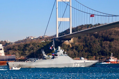 [ẢNH] Hải quân Nga triển khai tàu tuần tra Dmitry Rogachev đến Syria