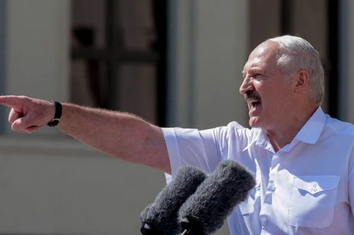 Tổng thống Lukashenko cảnh báo ‘cách mạng màu’ ở Belarus