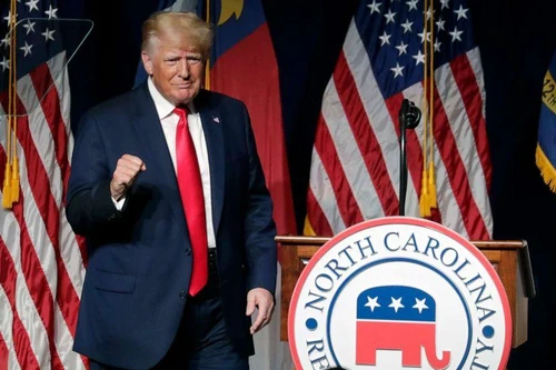 Ông Donald Trump yêu cầu Trung Quốc bồi thường 10.000 tỉ USD vì để lây lan dịch Covid-19