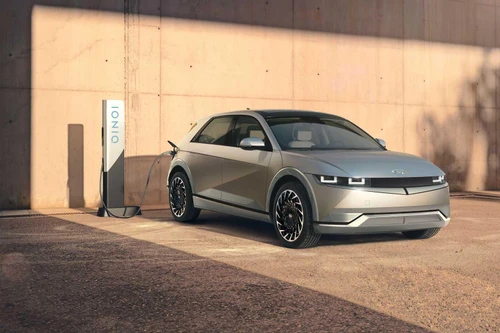 [ẢNH] Hyundai "chào sân" thị trường xe điện bằng mẫu SUV Ioniq 5