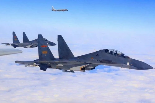 Nhiều máy bay quân sự Trung Quốc xuất hiện gần Đài Loan