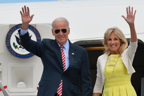 Tổng thống Joe Biden và vợ sẽ tiêm liều vaccine ngừa Covid-19 thứ 3