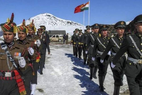 Ấn Độ - Trung Quốc thống nhất thỏa thuận rút quân khỏi biên giới tranh chấp