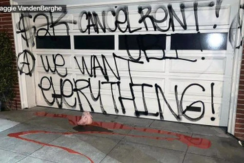 Nhà của lãnh đạo quốc hội Mỹ bị người chống đối phá hoại