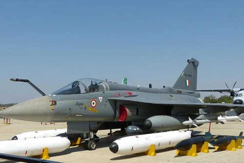 [ẢNH] Ấn Độ mua hàng loạt tiêm kích nội địa Tejas trị giá 6,5 tỉ USD