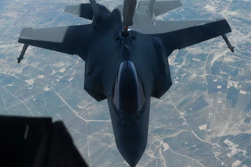 [ẢNH] F-35A Mỹ sẵn sàng đối đầu Su-35S Nga khi thực chiến tại Iraq