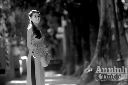 Ngắm mùa thu Hà Nội tuyệt đẹp qua những bức ảnh đen trắng