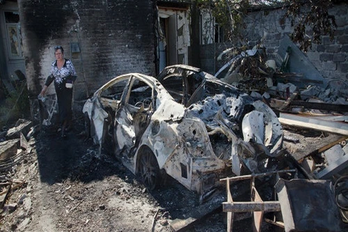 Ukraine tiếp tục sử dụng bom chùm đánh phá khu dân cư ở Donetsk